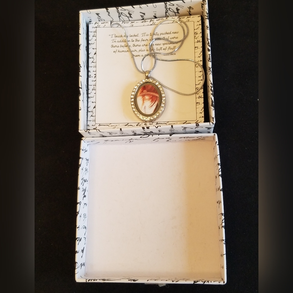 NIB page 321 Locket Pendant Silver Tone Necklace